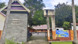 Gerbang Utama SDI 83 Lembang Jaya Sambut Siswa dengan Semangat Pendidikan